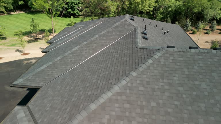 Emergency Roof Repair in New London, WI